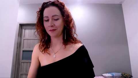 xeniamilf @ myfreecams on 20231224