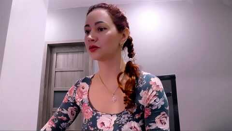 xeniamilf @ myfreecams on 20231225