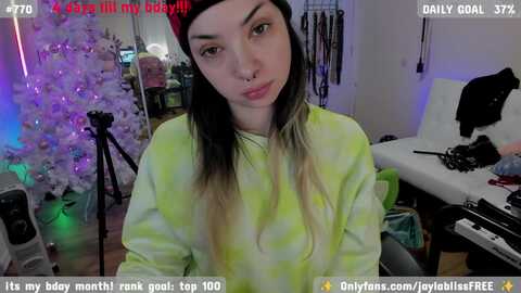jaylabliss @ myfreecams on 20231226