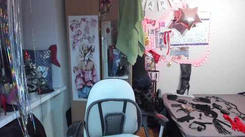amurmistress @ myfreecams on 20231227