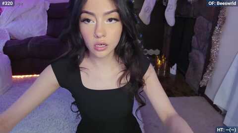 beeswrld @ myfreecams on 20231227