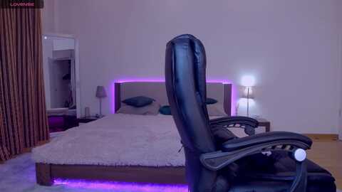 lorettelorena @ myfreecams on 20231227