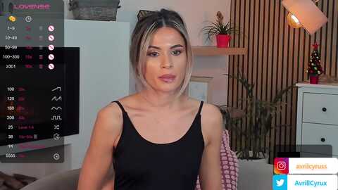 avril_cyrus @ myfreecams on 20231229