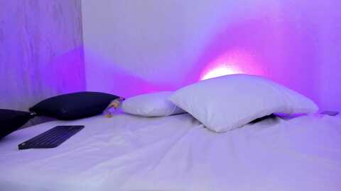 missvioleta @ myfreecams on 20231230