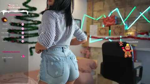 liya__silver_ @ myfreecams on 20231231