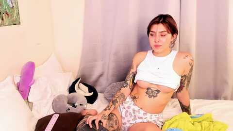 aurorabeckett @ myfreecams on 20240101