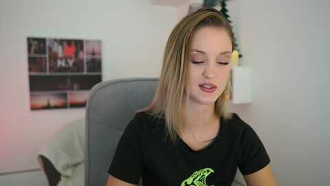 natalliastarr @ myfreecams on 20240105