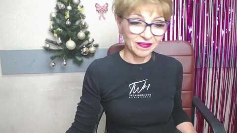 hollyincresh @ myfreecams on 20240106