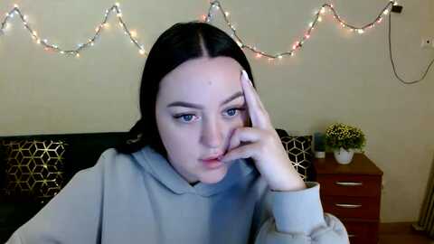omeliya_sweet @ myfreecams on 20240106