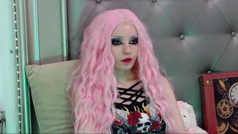 freyagold @ myfreecams on 20240109