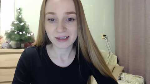 petitange_ @ myfreecams on 20240110