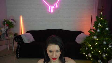 milanamusee @ myfreecams on 20240111