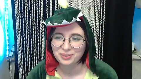 mini_diva @ myfreecams on 20240115