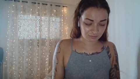 red_ange1 @ myfreecams on 20240117