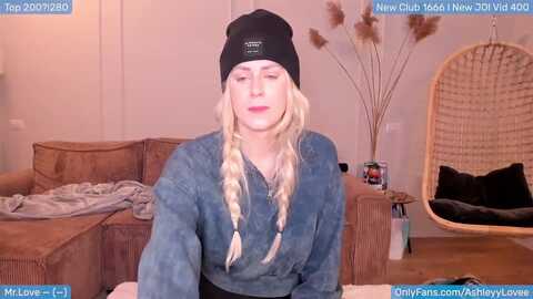 ashlovebday @ myfreecams on 20240120