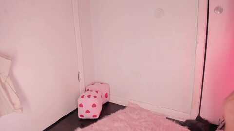 naomidee @ myfreecams on 20240125
