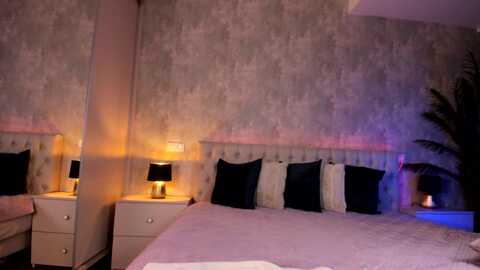 mq_raisa @ myfreecams on 20240127