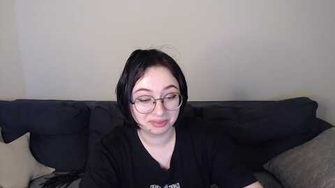 mini_diva @ myfreecams on 20240128