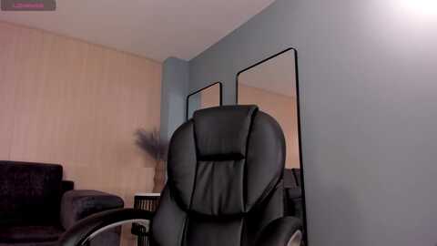 zoepresley1 @ myfreecams on 20240203