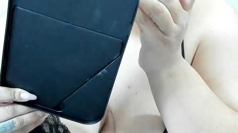 anakareni @ myfreecams on 20240205