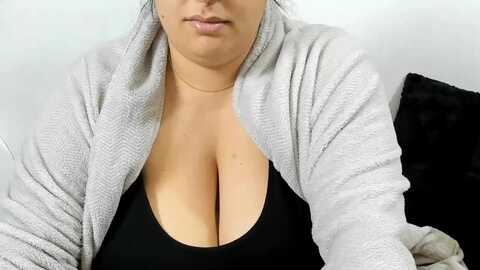 anakareni @ myfreecams on 20240206