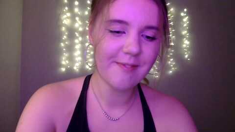lunalinz @ myfreecams on 20240206