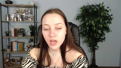 serenasantos @ myfreecams on 20240212