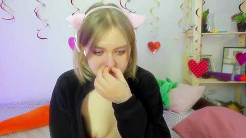 lisa_white @ myfreecams on 20240213