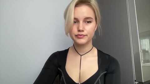 lia_lisia @ myfreecams on 20240214