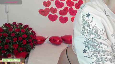 lauravall @ myfreecams on 20240215