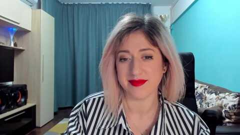 sweetdelia_ @ myfreecams on 20240215