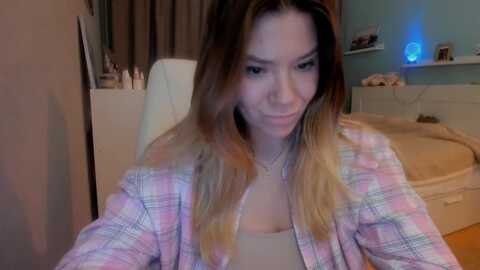 nickyblein @ myfreecams on 20240224