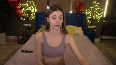 freyagray @ myfreecams on 20240225