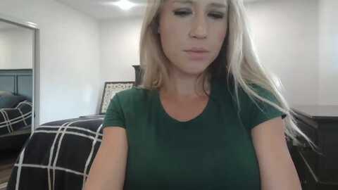 blond_milf @ myfreecams on 20240226
