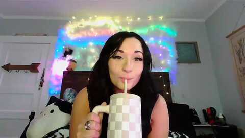 chibicyriis @ myfreecams on 20240306