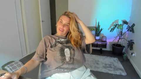 honeytits_ @ myfreecams on 20240307