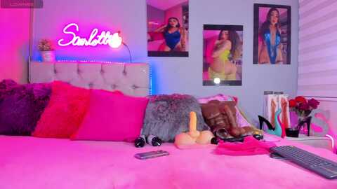 scarlett_1801 @ myfreecams on 20240309