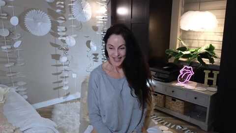 christineash @ myfreecams on 20240311