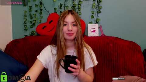 klorisse @ myfreecams on 20240311