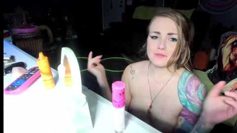 malunaa @ myfreecams on 20240311