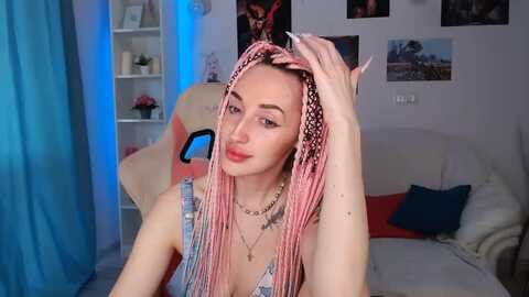 sara_polly @ myfreecams on 20240319