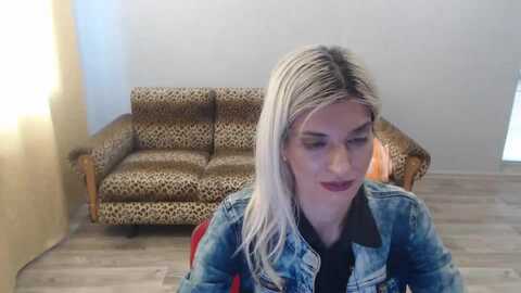 sexybeatriice @ myfreecams on 20240319