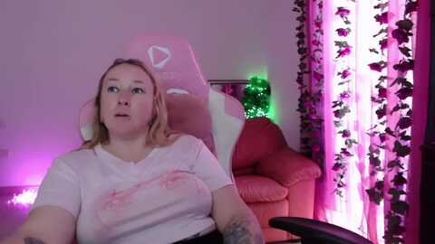 kissica @ myfreecams on 20240327