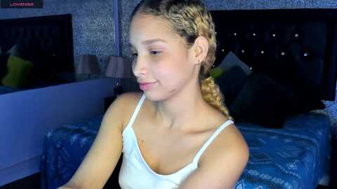 kendra_axl10 @ myfreecams on 20240402