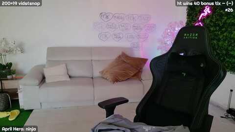 jennyxo @ myfreecams on 20240409