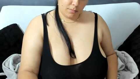 anakareni @ myfreecams on 20240413