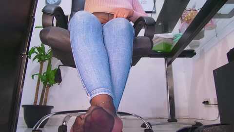 alissagodess @ myfreecams on 20240422
