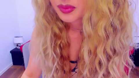 gloriamelek @ myfreecams on 20240423