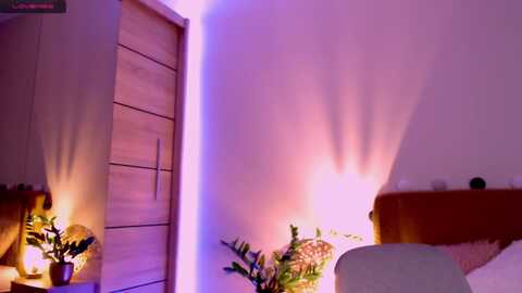 enchanti @ myfreecams on 20240430