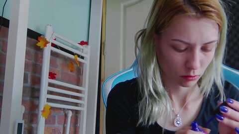 karoline121 @ myfreecams on 20240430